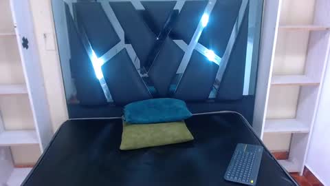 Snapshot of clarense_bill chatting on November 1, 2025, 1:02 pm Clarense online show from November 1, 2025, 1:02 pm