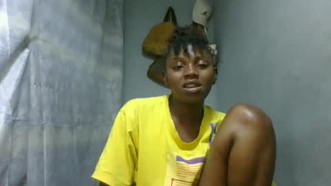 clarisse98 online show from December 14, 2025, 8:02 pm