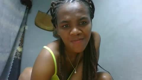 clarisse98 online show from December 22, 2025, 10:40 pm