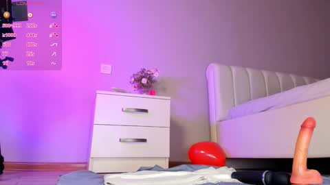 Yumi online show from December 19, 2025, 3:52 pm