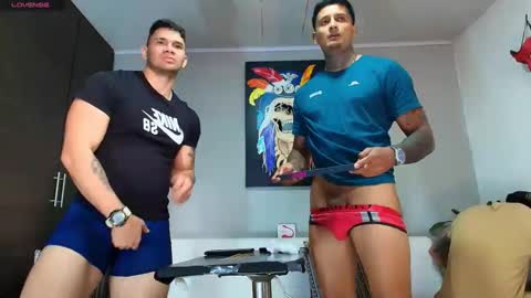 Juanpaindependent model online show from December 6, 2024, 9:35 pm