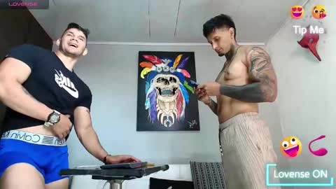 Juanpaindependent model online show from January 16, 2025, 9:40 pm