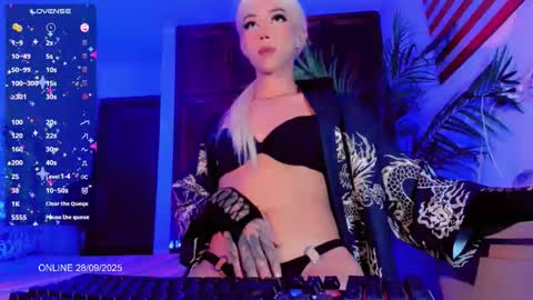   online show from September 28, 2025, 10:59 pm