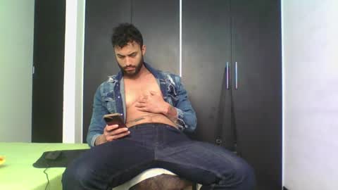 Clay online show from May 12, 2026, 3:42 pm