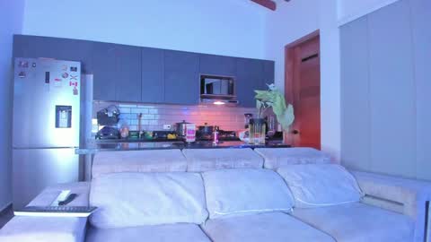 claytonburgues online show from February 6, 2025, 3:59 am