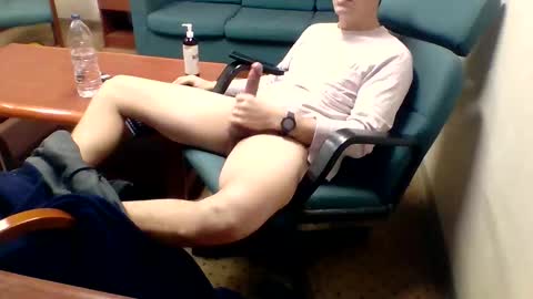 clayyalc2 online show from February 9, 2026, 7:01 am