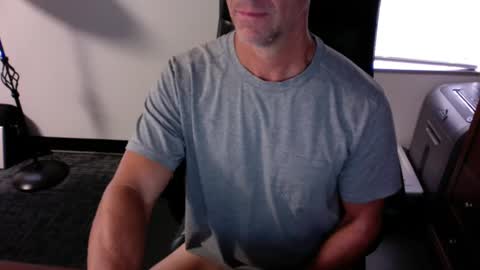 Snapshot of clemike69 chatting on September 23, 2025, 3:59 pm clemike69 online show from September 23, 2025, 3:59 pm