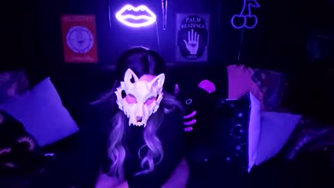 Clem online show from October 18, 2025, 4:48 am