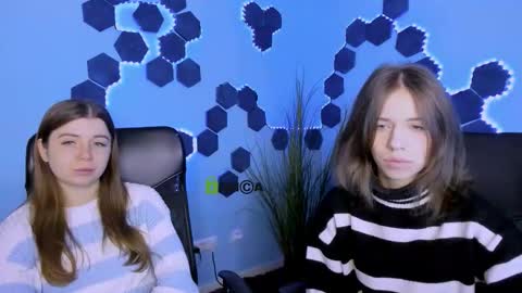 Snapshot of cleo_cool chatting on February 16, 2026, 9:38 am ur Cleo online show from February 16, 2026, 9:38 am