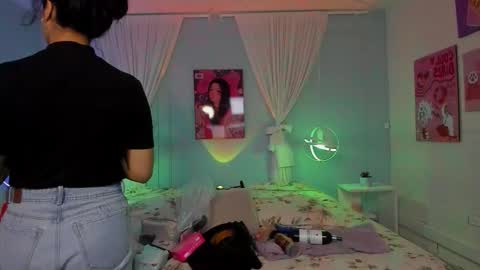 Cleo  online show from March 23, 2026, 11:36 am