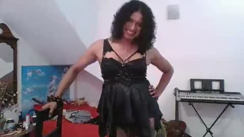 Cleopatra online show from October 10, 2025, 4:33 am