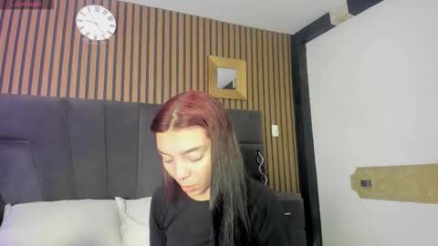 cleowhite_ online show from September 19, 2025, 5:53 am