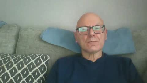 katecduk online show from March 1, 2026, 3:47 pm