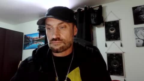 chad online show from November 12, 2025, 7:35 pm