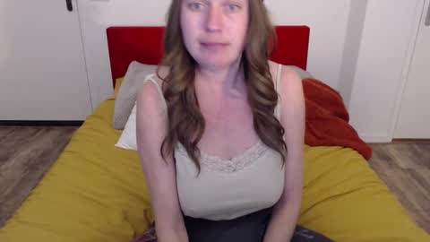 Snapshot of clittytastic chatting on February 20, 2025, 6:24 pm Syl online show from February 20, 2025, 6:24 pm