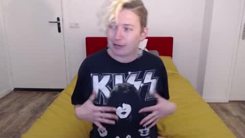 Snapshot of clittytastic chatting on February 23, 2025, 2:35 pm Syl online show from February 23, 2025, 2:35 pm