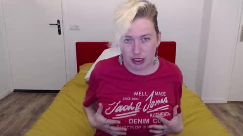 Snapshot of clittytastic chatting on February 23, 2025, 6:34 pm Syl online show from February 23, 2025, 6:34 pm