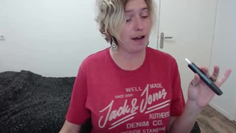 Snapshot of clittytastic chatting on October 30, 2025, 10:10 pm Syl online show from October 30, 2025, 10:10 pm