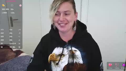 Snapshot of clittytastic chatting on November 23, 2025, 4:40 pm Syl online show from November 23, 2025, 4:40 pm