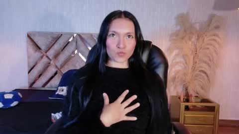 Snapshot of cloe16_ chatting on July 18, 2026, 8:12 pm Cloe online show from July 18, 2026, 8:12 pm