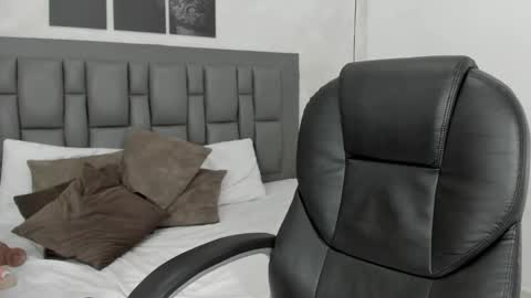 Cloe  online show from December 6, 2024, 8:07 pm