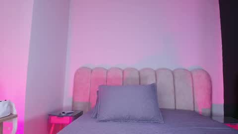 Cloe  Stanfort online show from November 22, 2025, 7:13 pm