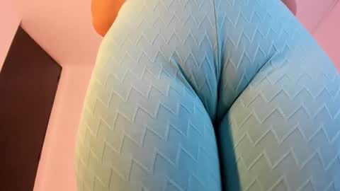 cloe online show from December 5, 2024, 1:58 am