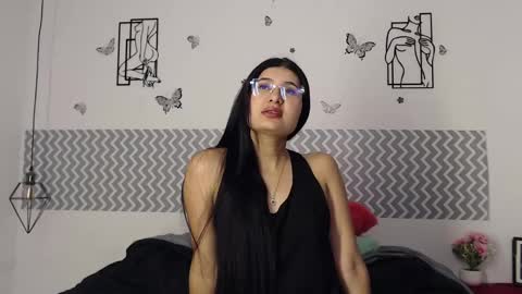 cloe online show from October 1, 2025, 6:58 pm