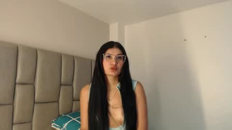 cloe online show from April 13, 2026, 1:38 pm