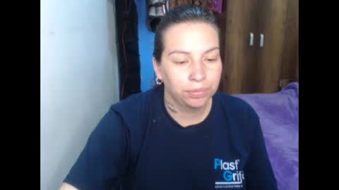 Snapshot of cloepregnant25 chatting on April 17, 2026, 1:25 pm cloepregnant25 online show from April 17, 2026, 1:25 pm