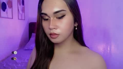 Snapshot of cloudia_babe chatting on December 23, 2025, 4:21 am Cloudia babe69 online show from December 23, 2025, 4:21 am