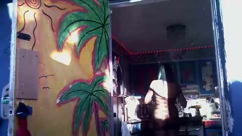 Snapshot of cloudyclueless chatting on February 9, 2025, 10:21 pm cloudy clueless online show from February 9, 2025, 10:21 pm