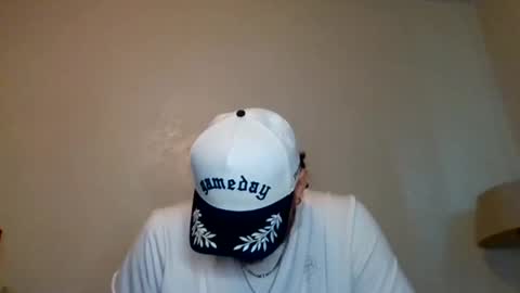 tallhungandcloudy online show from April 12, 2026, 10:37 pm