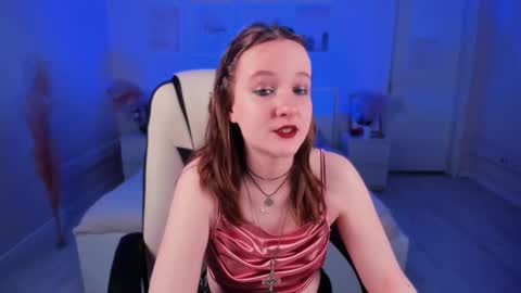 Snapshot of clover_red chatting on February 21, 2025, 1:55 pm Clover follow me online show from February 21, 2025, 1:55 pm