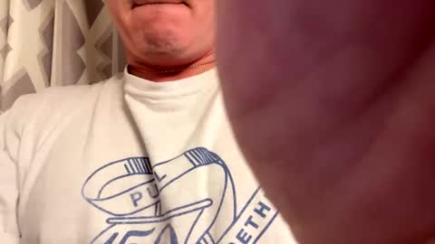 Snapshot of clovershit1 chatting on October 20, 2025, 2:39 pm clovershit1 online show from October 20, 2025, 2:39 pm