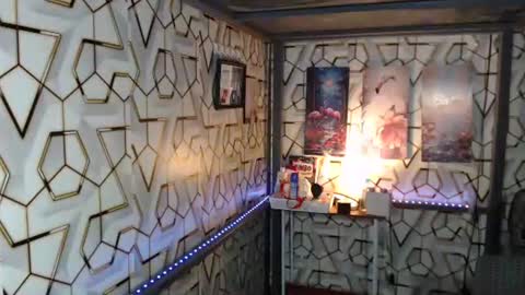 Snapshot of clyde_twinkx chatting on October 6, 2025, 6:38 pm clyde_twinkx online show from October 6, 2025, 6:38 pm