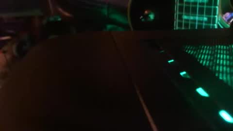 cmcin007 online show from April 19, 2026, 3:06 am