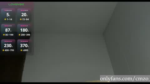 Snapshot of cmzo_ chatting on July 19, 2026, 4:05 am Johan online show from July 19, 2026, 4:05 am