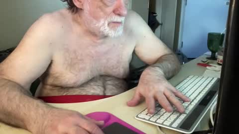 Snapshot of coach_karl chatting on May 13, 2026, 11:18 am Coach Karl Porn Star Tip me all the way to my next trip online show from May 13, 2026, 11:18 am