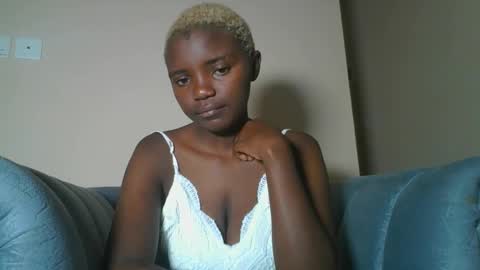 Ninah online show from May 27, 2026, 4:42 am