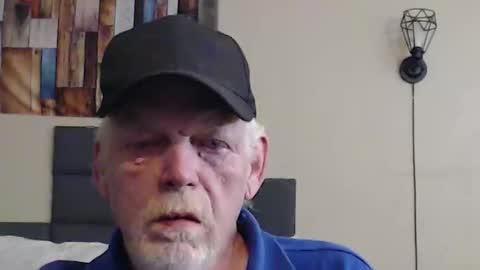 Snapshot of cockreadynow4u chatting on December 5, 2025, 7:17 am cockreadynow4u online show from December 5, 2025, 7:17 am