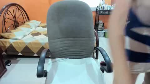 Snapshot of cocktits69 chatting on September 27, 2025, 3:33 am titanis online show from September 27, 2025, 3:33 am