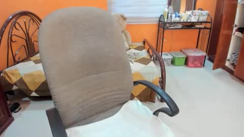 Snapshot of cocktits69 chatting on October 25, 2025, 8:55 am titanis online show from October 25, 2025, 8:55 am