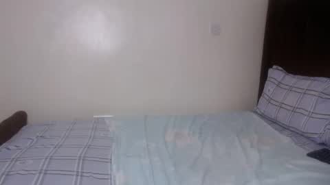 Snapshot of cocoa_devine chatting on March 12, 2026, 12:22 pm cocoa_devine online show from March 12, 2026, 12:22 pm