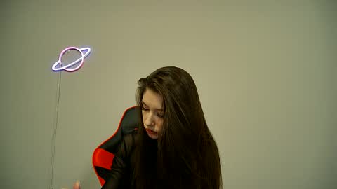 cocoberry1 online show from March 8, 2025, 4:28 pm