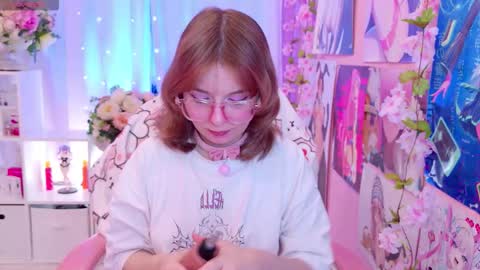 Snapshot of coconut_mia chatting on January 14, 2026, 8:47 pm Mia online show from January 14, 2026, 8:47 pm