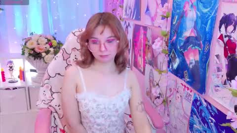 Snapshot of coconut_mia chatting on January 16, 2026, 9:19 pm Mia online show from January 16, 2026, 9:19 pm