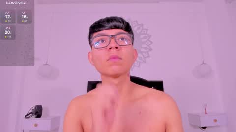 Snapshot of codytwink_ chatting on September 16, 2025, 1:34 pm Cody online show from September 16, 2025, 1:34 pm