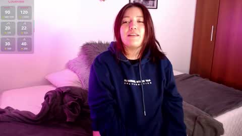 Phia And Luna online show from October 29, 2025, 5:20 am