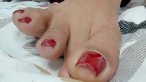 laurita online show from February 17, 2025, 1:25 am